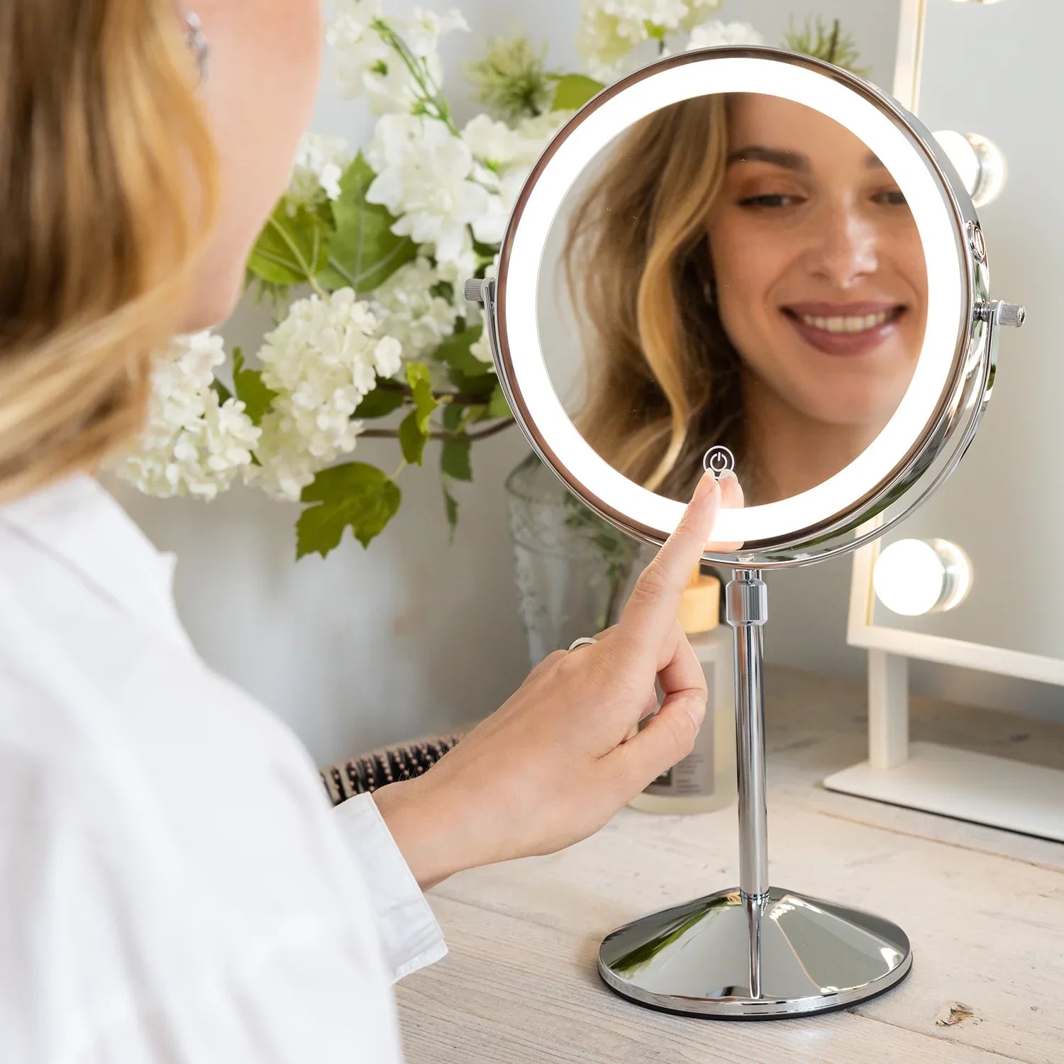 Makeup Mirror – Height Adjustable – Chrome – 1-10x Magnification